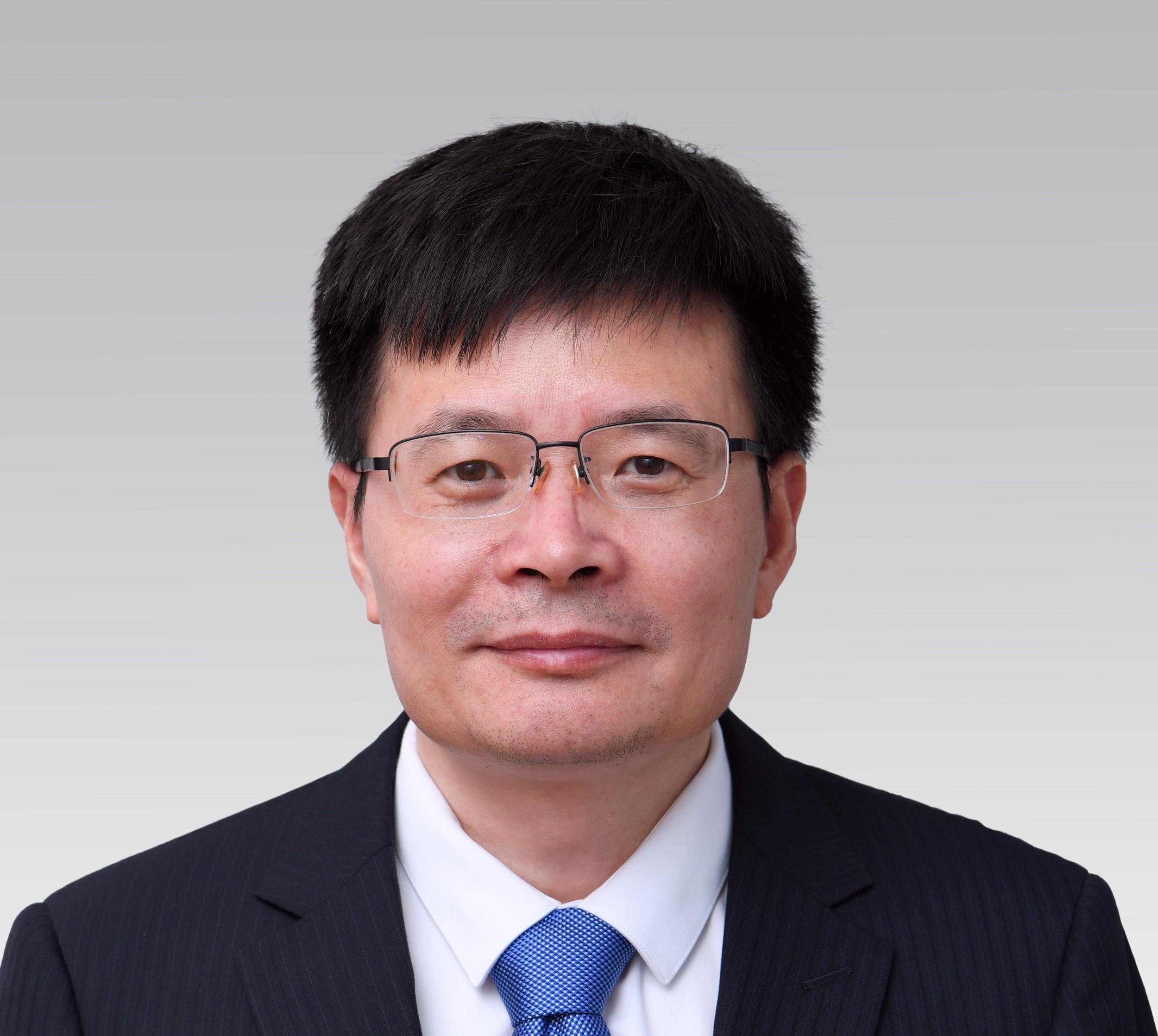 李守信